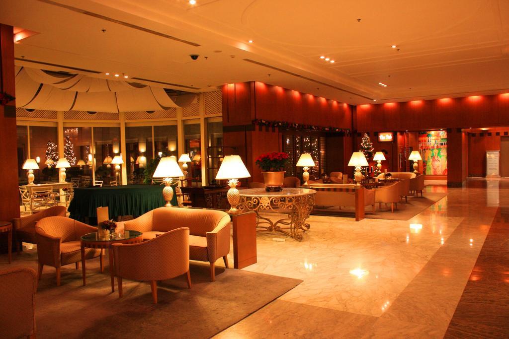 Ruishi Hotel Ta-lien Exteriér fotografie