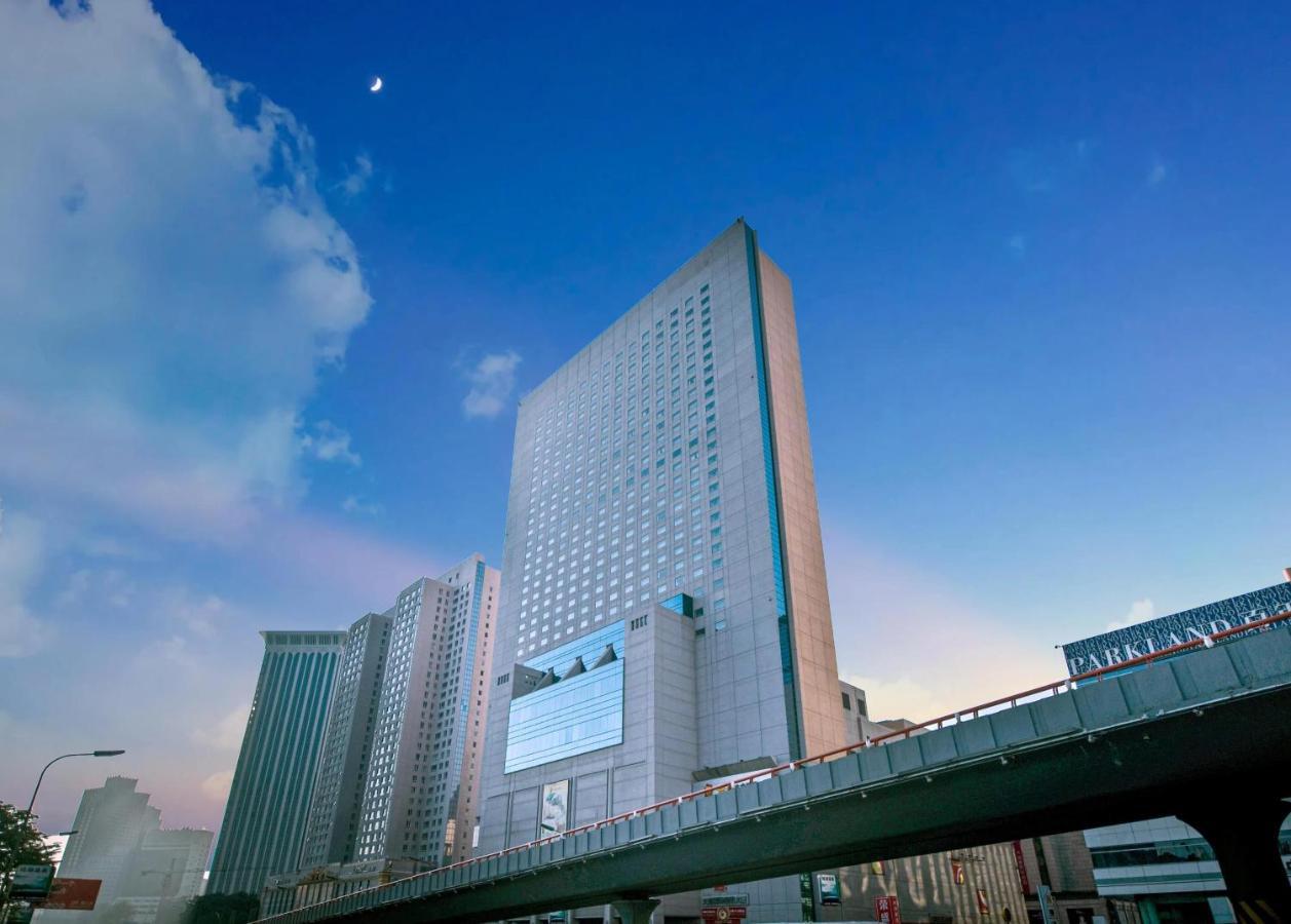 Ruishi Hotel Ta-lien Exteriér fotografie