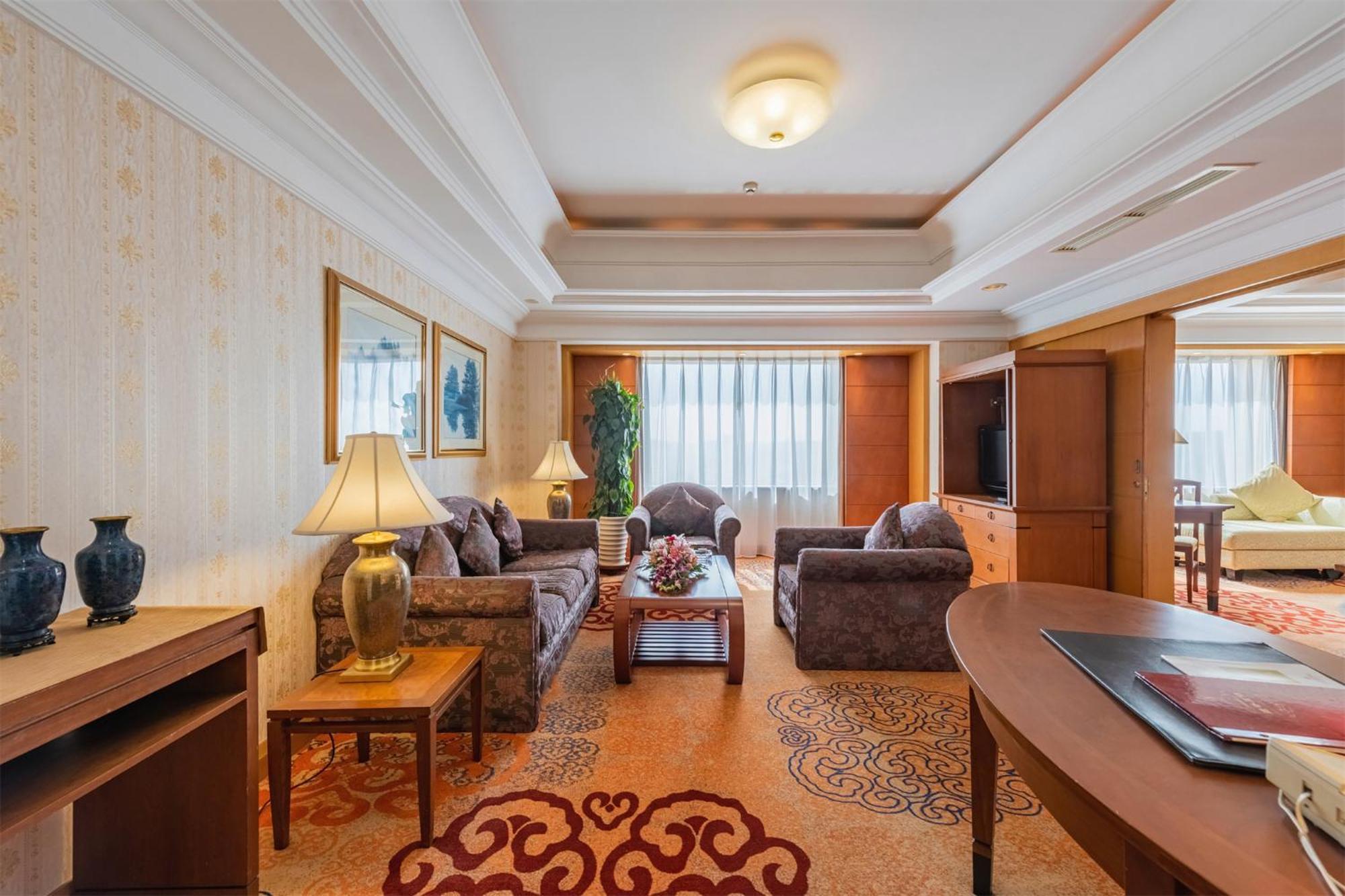 Ruishi Hotel Ta-lien Exteriér fotografie