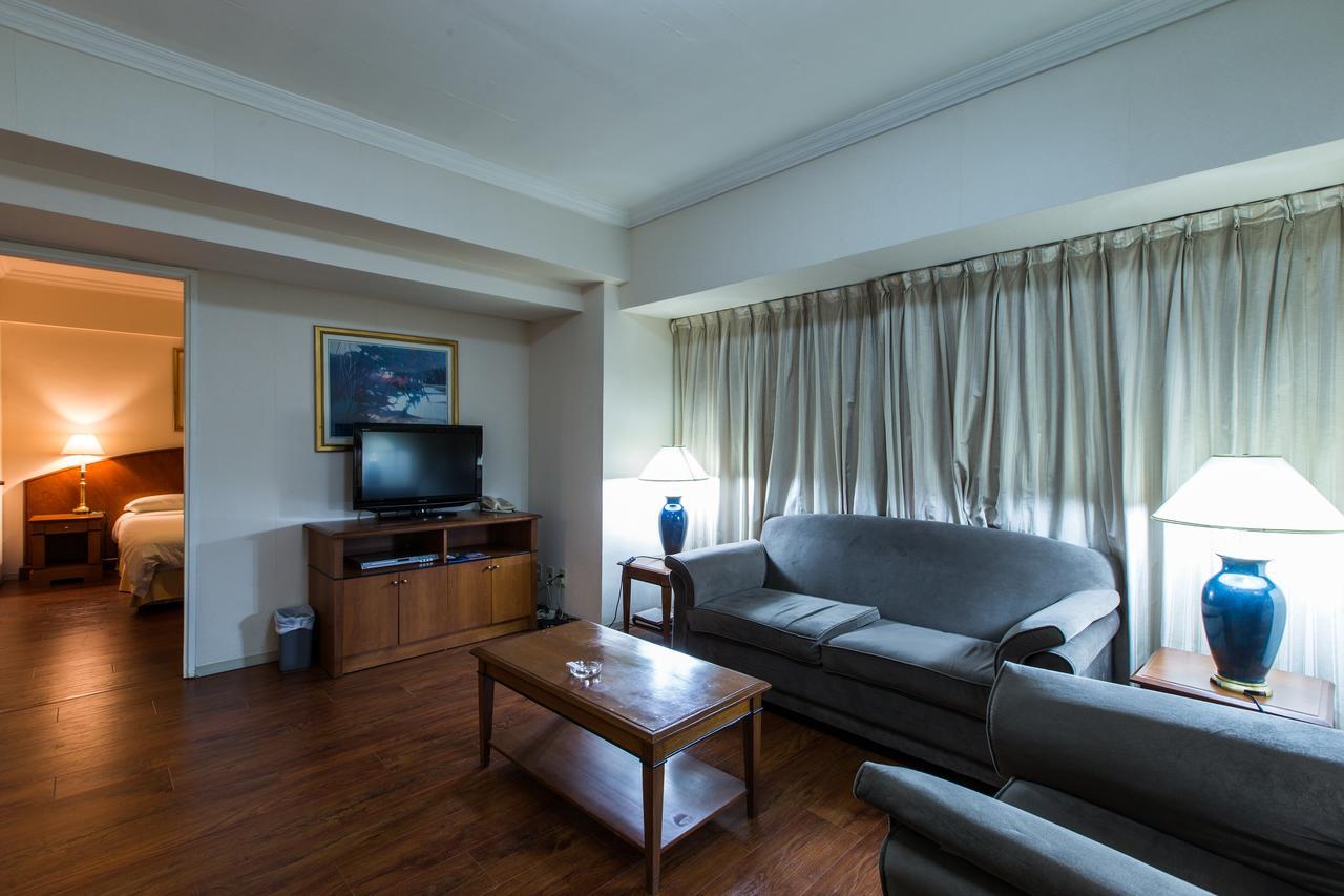 Ruishi Hotel Ta-lien Exteriér fotografie